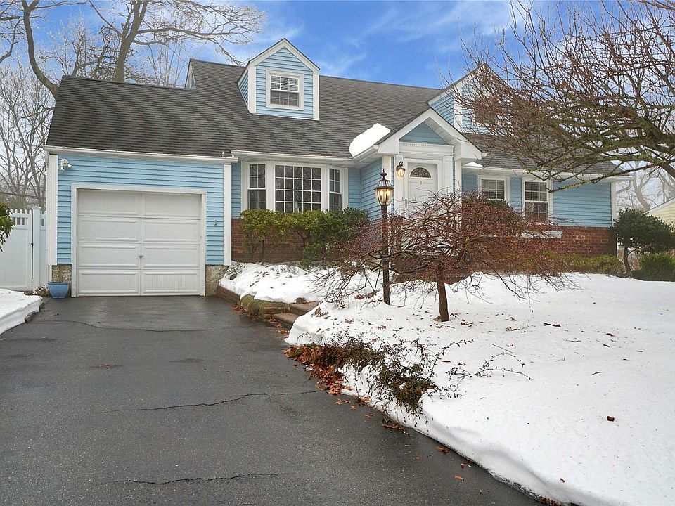 1st image of 22 Ellen Pl