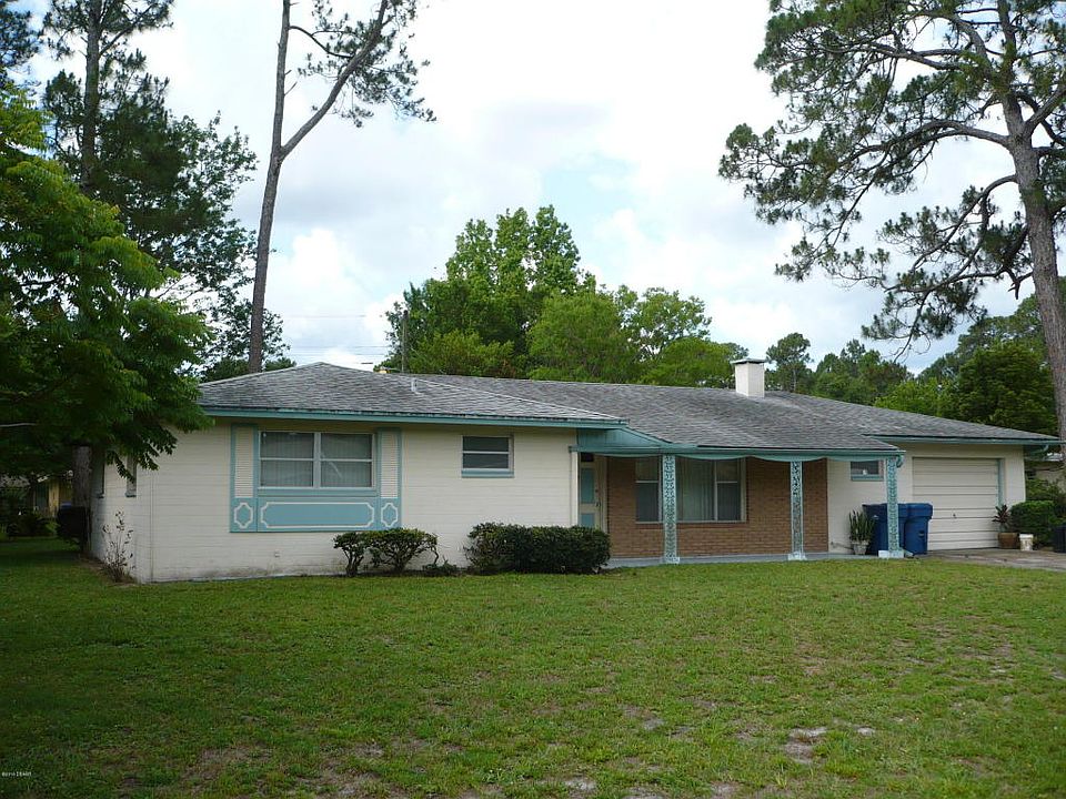 1st image of 11 Azalea Dr #1