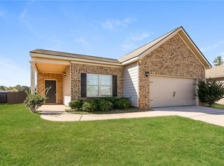 11157 Wind Ridge Dr, Hampton, GA 30228