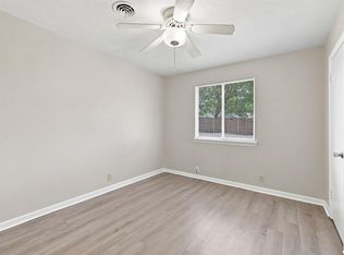 1900 E Cherry St, Sherman, TX 75090