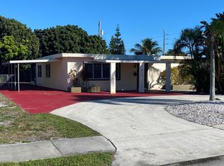 239 SW 2nd St, Boca Raton, FL 33432