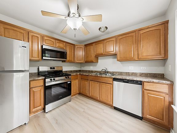 5th image of 1720 Grove Ave Unit A