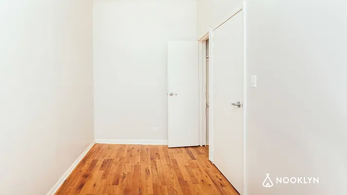 Rented by Nooklyn NYC LLC | media 13