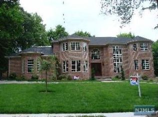 85 Anderson Ave, Demarest, NJ 07627