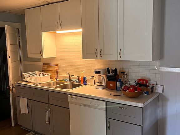 3rd image of 108-112 N Main St #108