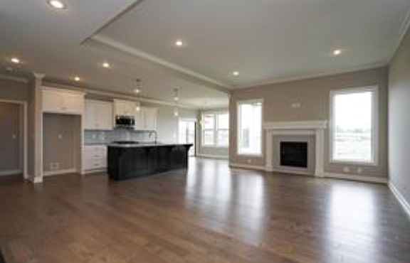 5th image of 13300 W 182nd St