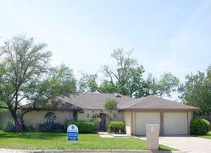 1st image of 3210 Avon Dr