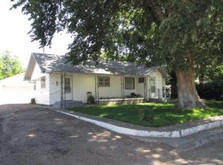 504 E 4th St, Big Springs, NE 69122