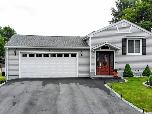 12 Oakmont St, Webster, MA 01570
