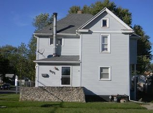 901 E Livingston St, Pontiac, IL 61764