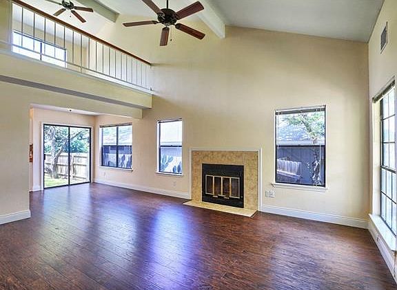 4th image of 2328 Klattenhoff Dr