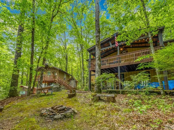 76 Tuning Fork Drive, Sapphire, NC 28774