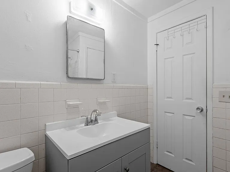615 E. Park Avenue — Photo 11