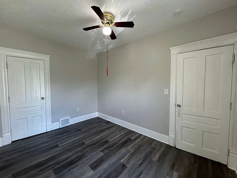 9300 Madison Ave #1 — Photo 17