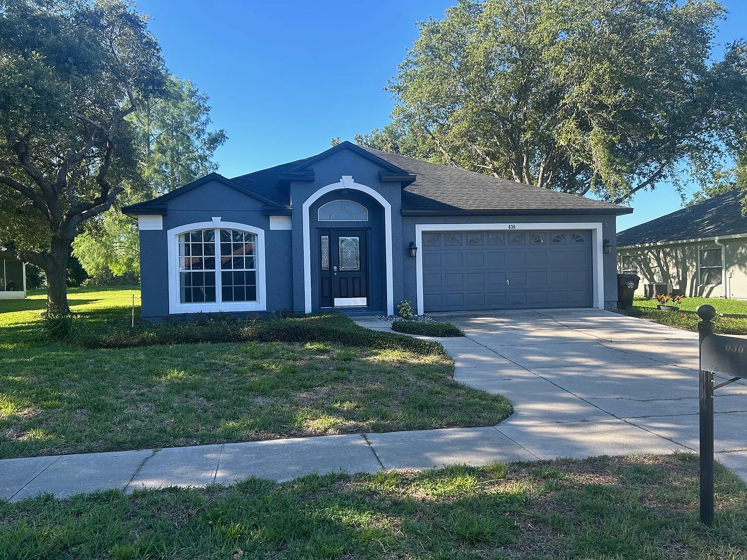 3 bed, 1946 sqft, $2,395 — Photo 1