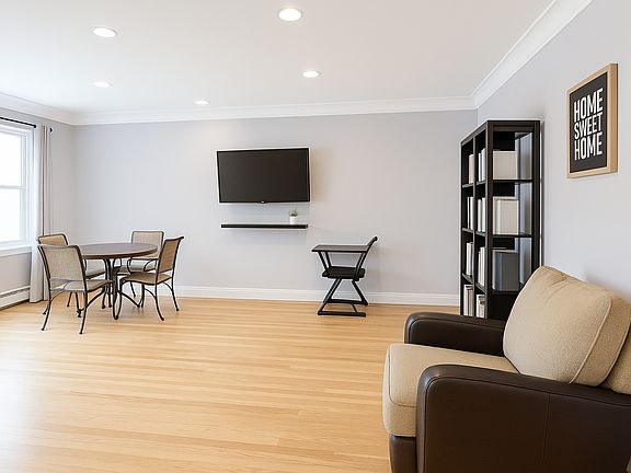 3rd image of 6309 N Washtenaw Ave APT 1