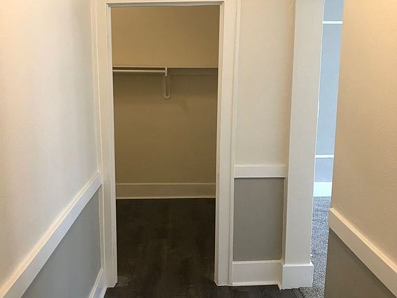 3rd image of 709 Hazelwood St APT 105