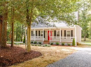 11251 Sunfield Dr, Midlothian, VA 23112