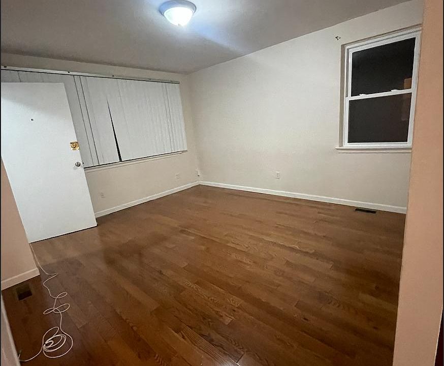 1st image of 9529 Clark St Floor 1