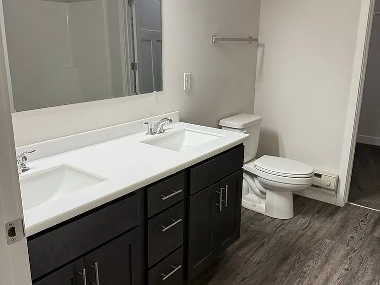 Cottage Grove Commons: Limestone — Photo 14