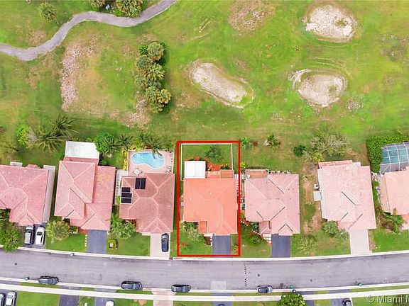 4th image of 3145 NW 72nd Ave