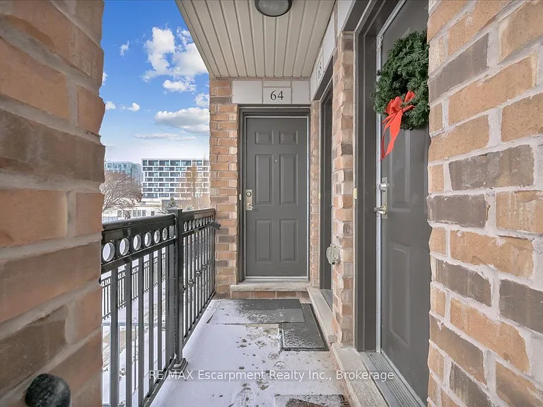 2441 Greenwich Dr #64 — Photo 7