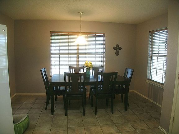 3rd image of 8129 Fox Chase Dr
