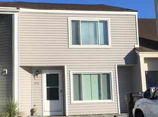 450 Falling Ln, Virginia Beach, VA 23454