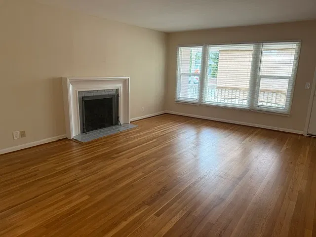 2 bed, 1700 sqft, $4,700 — Photo 2