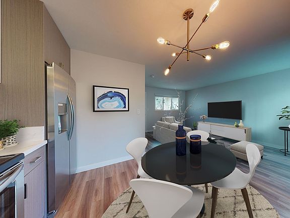 2nd image of 404 N Broadway #404-6