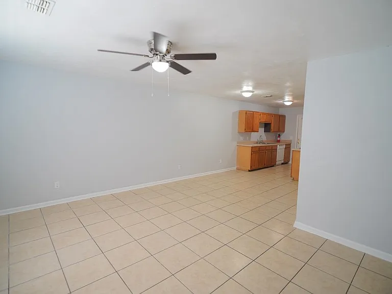 2446 Talco Hills Dr — Photo 2