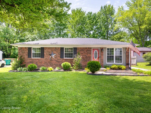 8210 Sandidge Dr, Louisville, KY 40228