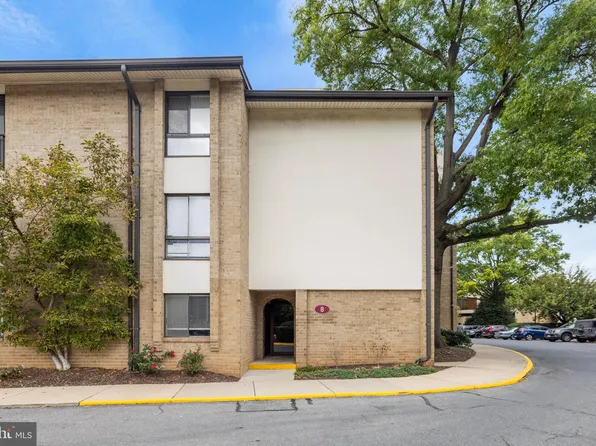 8 Monroe St APT 301, Rockville, MD 20850