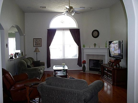 5th image of 6807 Amber Pine Ct