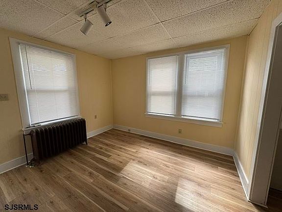 3rd image of 510 Rhode Island Ave #1