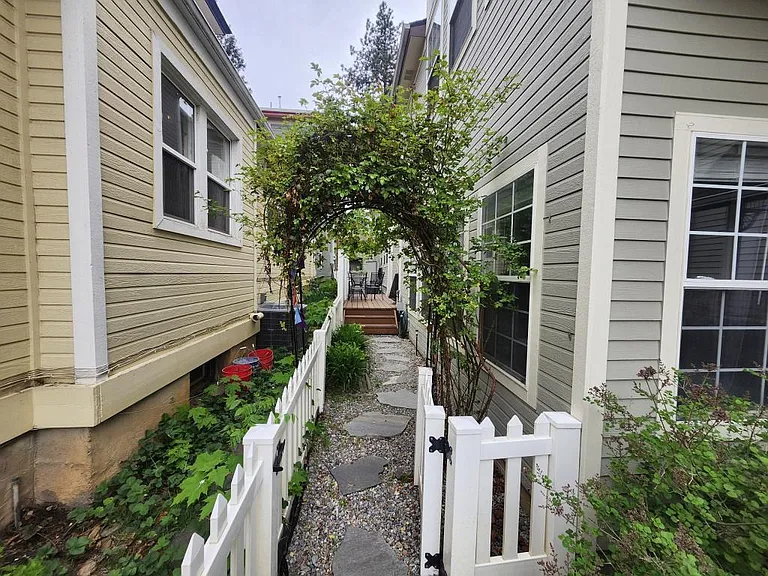 1619 W 13th Ave — Photo 6
