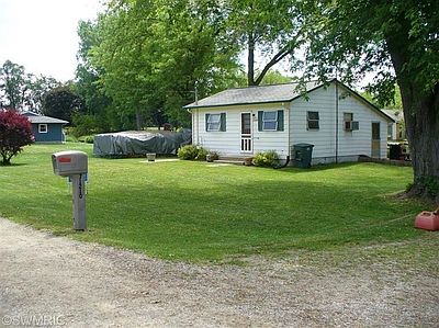 3rd image of 71210 Lagoon Ave