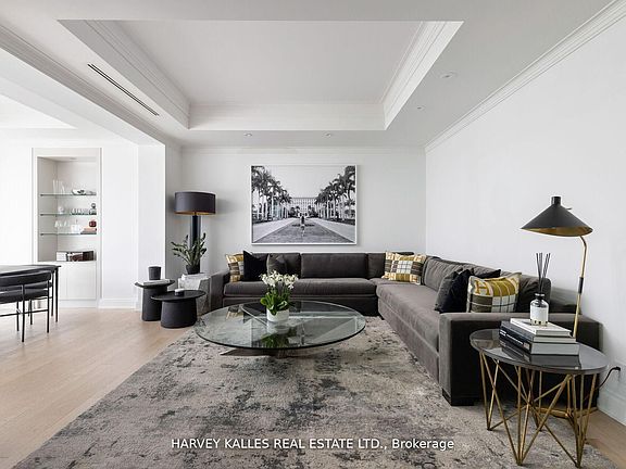 4th image of 206 Bloor St W #1202