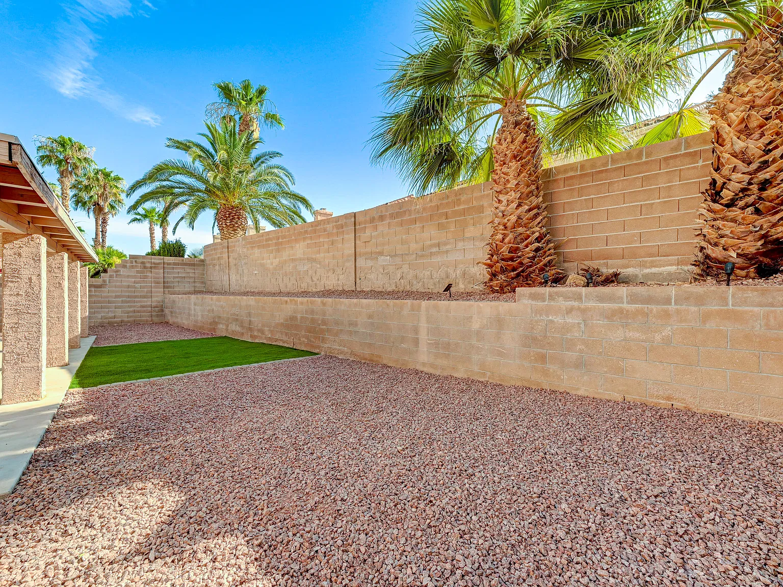 2709 Monrovia Dr — Photo 3