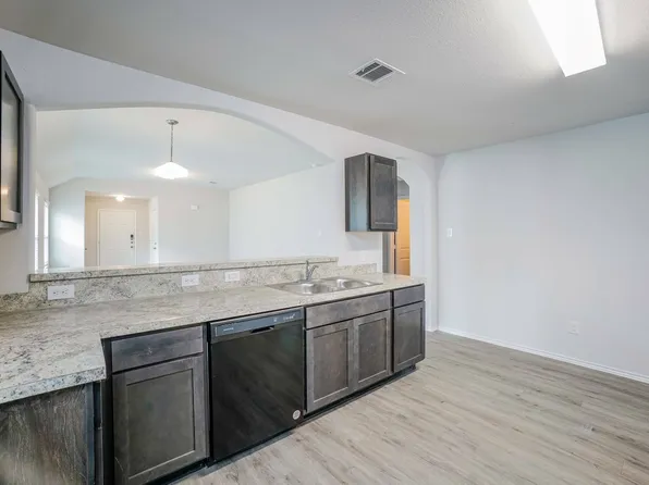 408 Brushback Dr, Huntsville, TX 77320