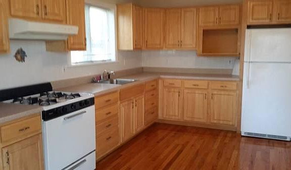 2nd image of 81 Belmont Ave Floor 2