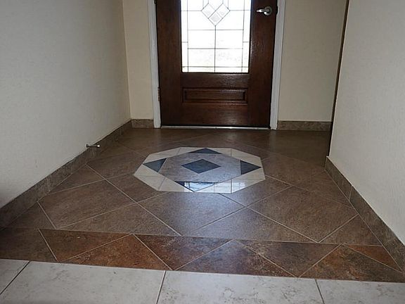 continues..with beautiful custom tile design