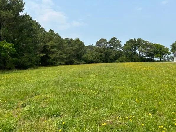 9 Harbour Ln, Eastville, VA 23347