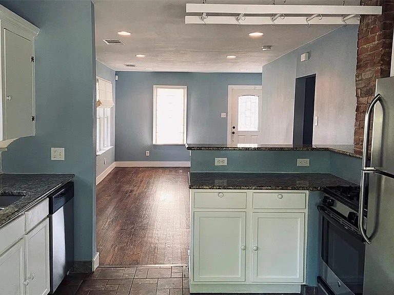 1715 Ramsey Ave — Photo 8