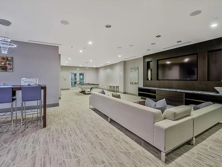 Building's Lounge