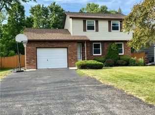 790 Mohawk St, Lewiston, NY 14092