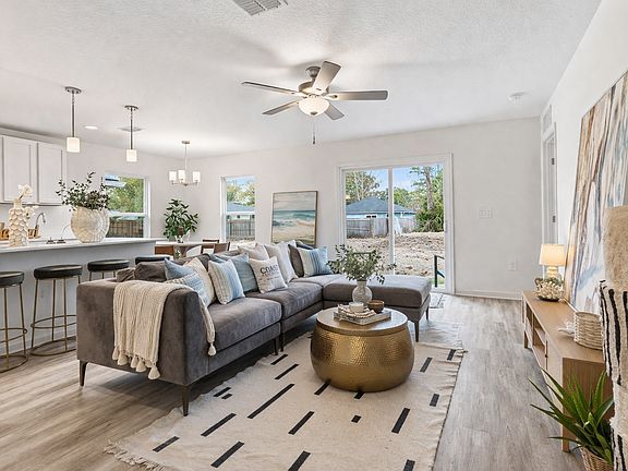 7th image of this home