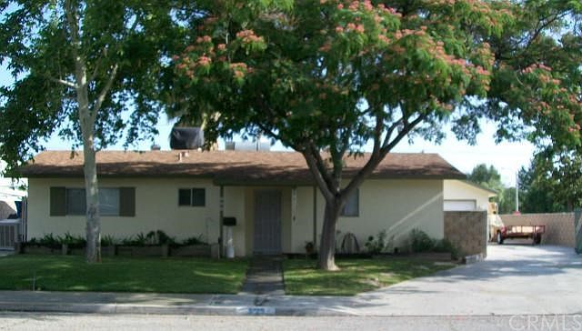 1st image of 699 W Westmont Ave