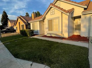 875 N Homsy Ave, Clovis, CA 93611