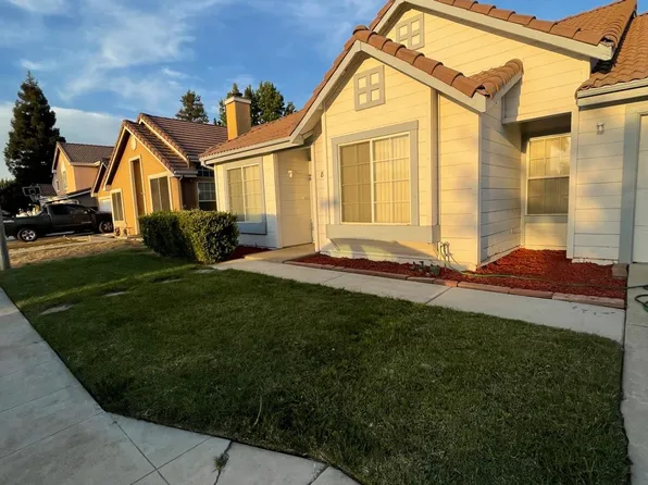 875 N Homsy Ave, Clovis, CA 93611